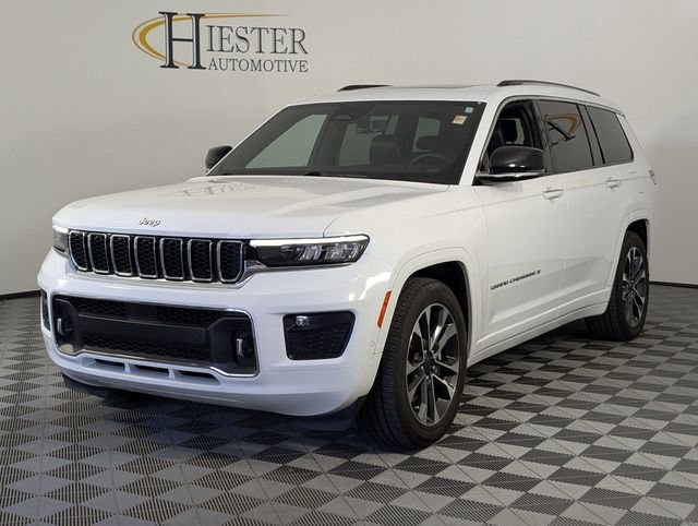 Used 2023 Jeep Grand Cherokee L Overland w/ Luxury Tech Group IV AWD/4WD image 4