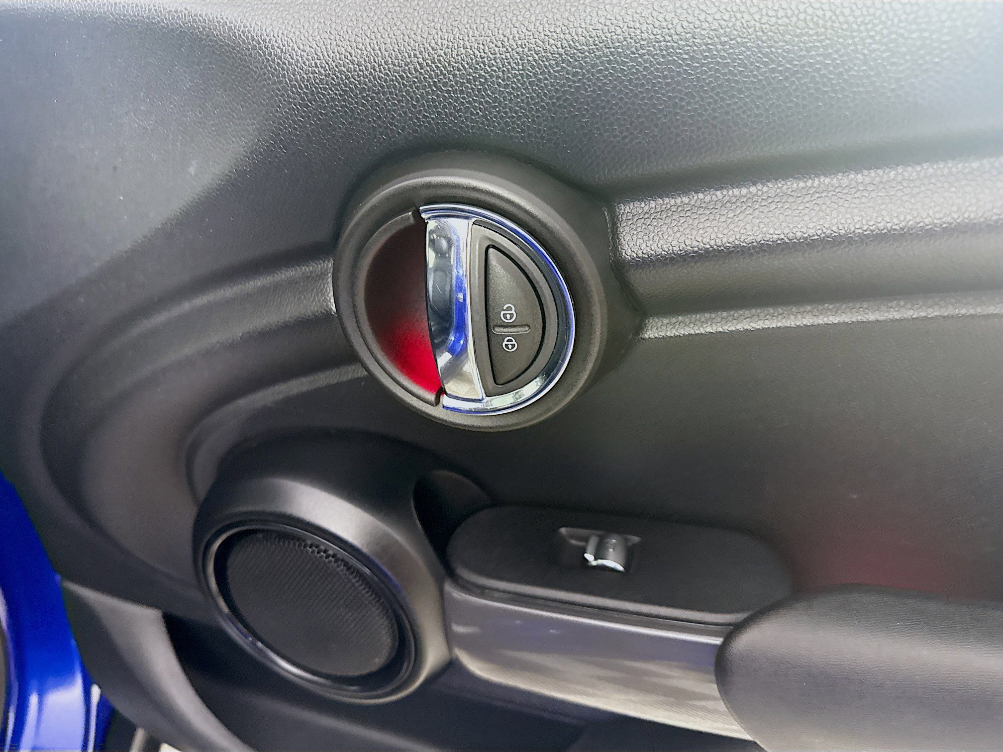 Used 2020 MINI Cooper 4-Door Hardtop image 31