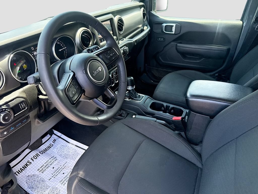 Used 2023 Jeep Wrangler Unlimited AWD/4WD image 25