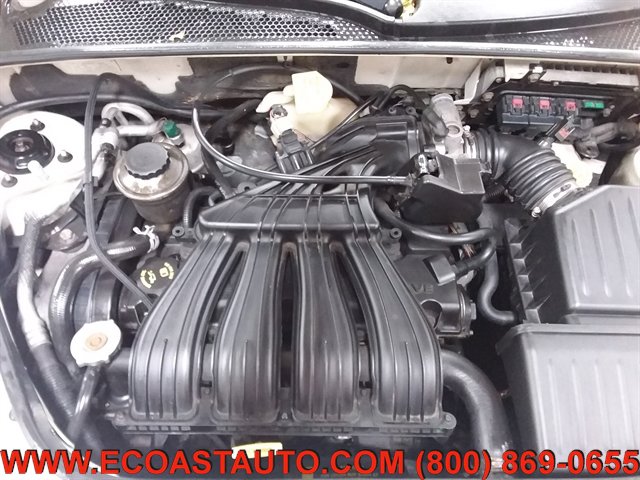 Used 2005 Chrysler PT Cruiser Convertible image 9