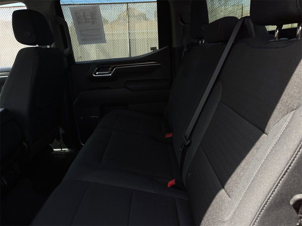 Used 2025 Chevrolet Silverado 1500 LT image 21