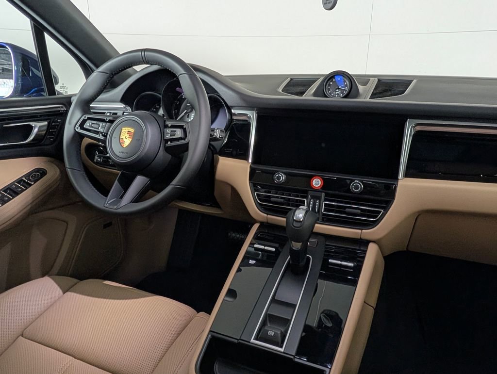 New 2026 Porsche Macan image 22