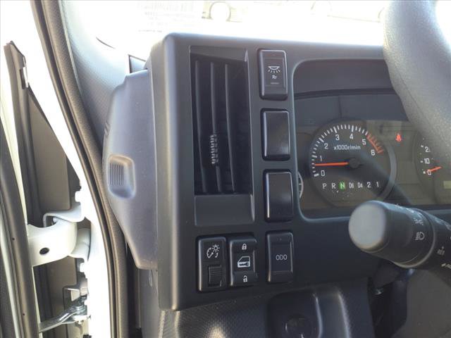 New 2024 Chevrolet Low Cab Forward image 14