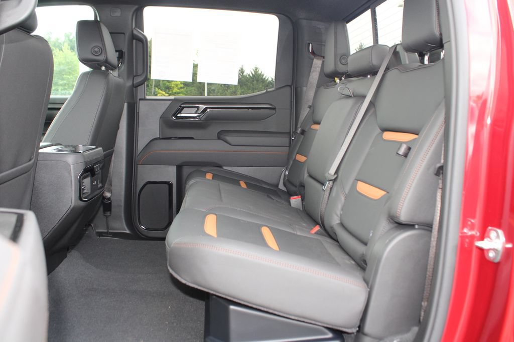 Used 2026 GMC Sierra 1500 AT4 w/ Technology Package AWD/4WD image 14