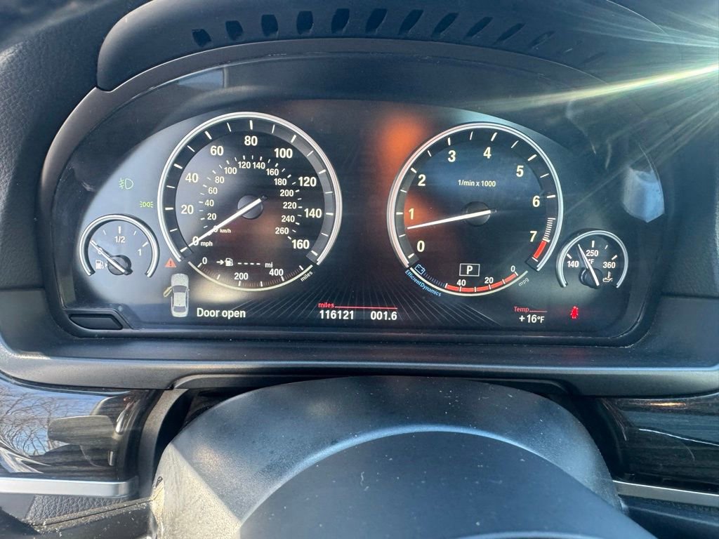 Used 2015 BMW 535i xDrive Sedan image 38