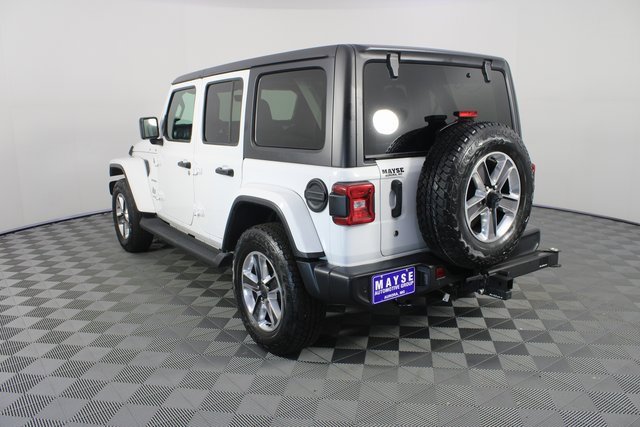 Used 2020 Jeep Wrangler Unlimited Sahara image 22