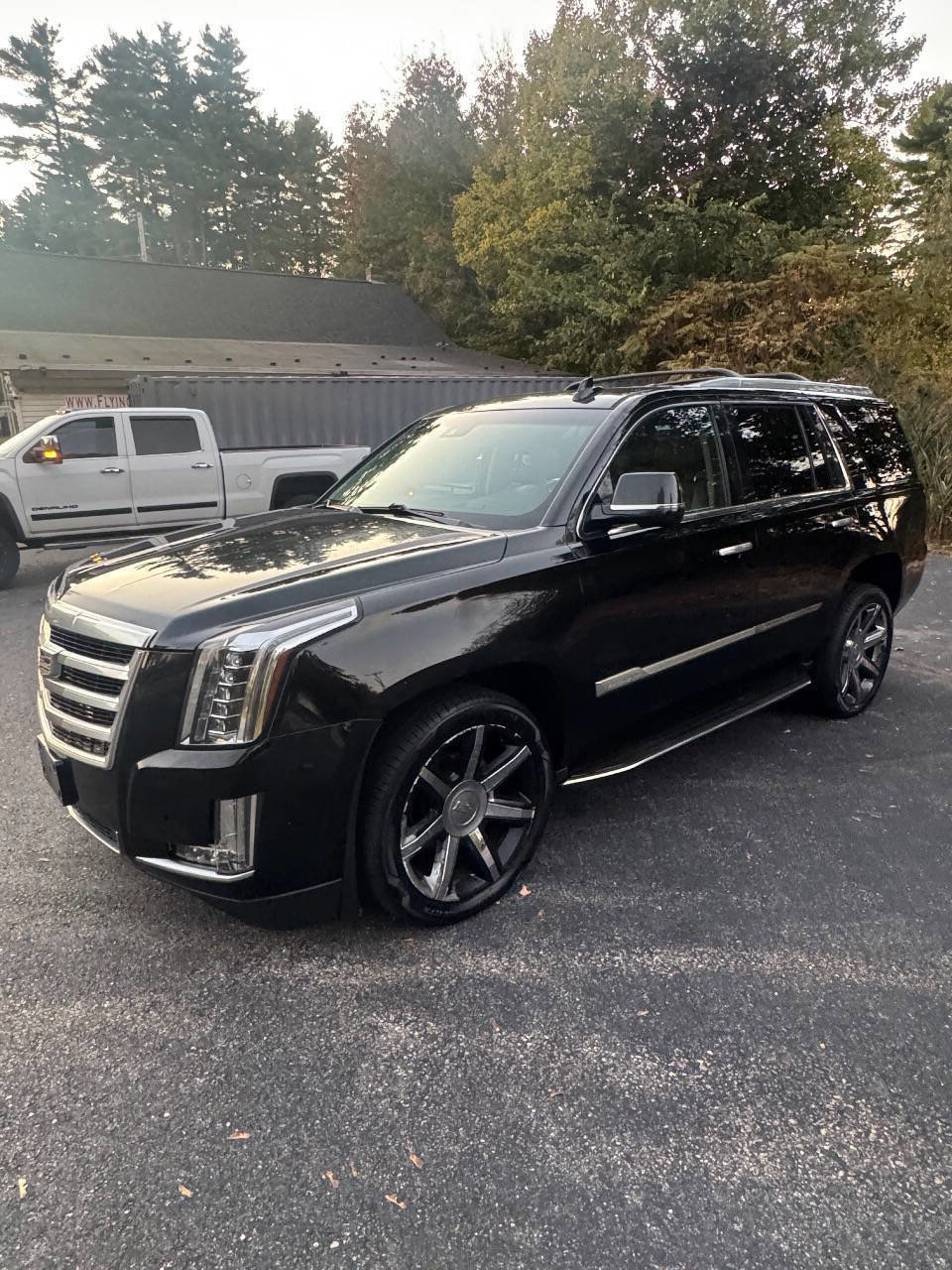 Used 2016 Cadillac Escalade Premium image 5