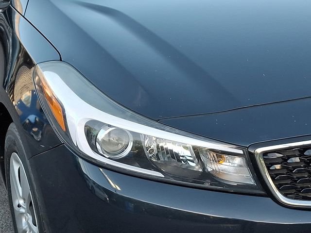 Used 2017 Kia Forte LX FWD image 9