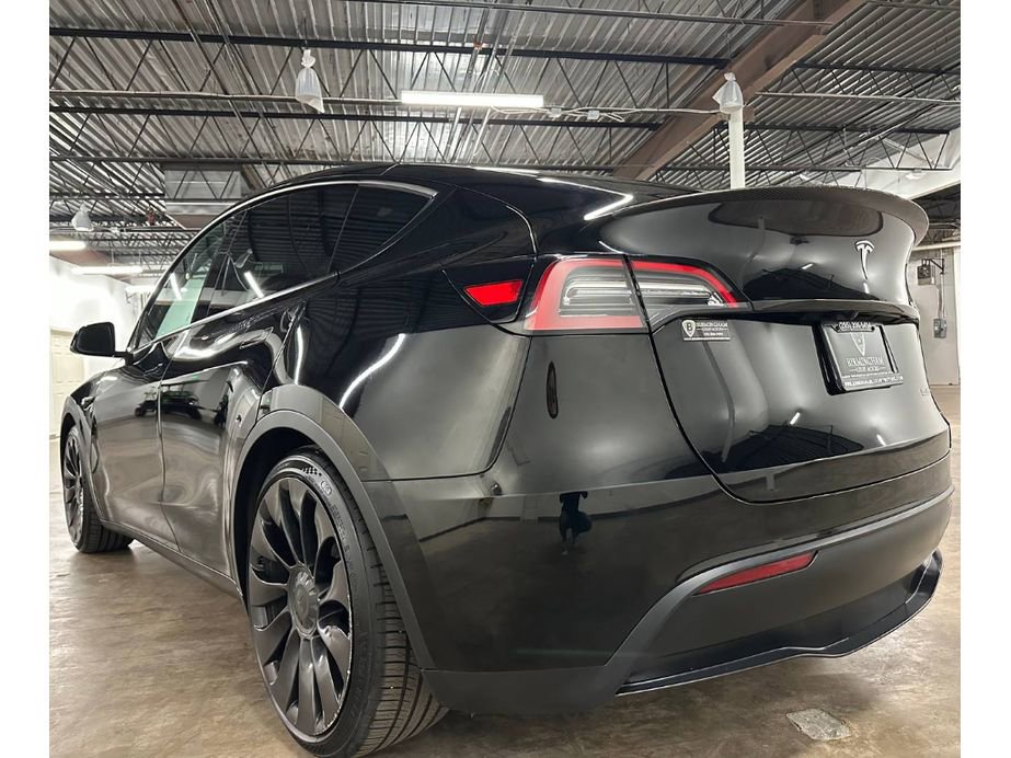 Used 2023 Tesla Model Y Performance image 15