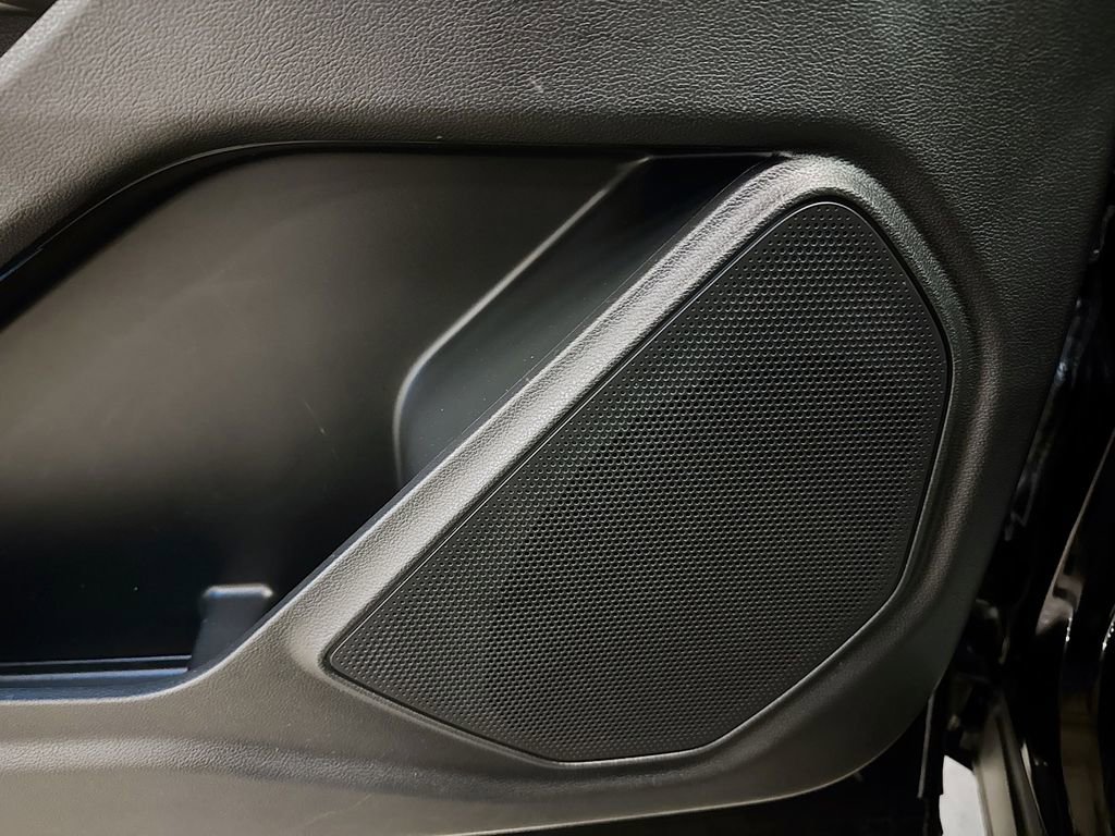 Used 2021 Ford Explorer Limited w/ Equipment Group 301A image 23