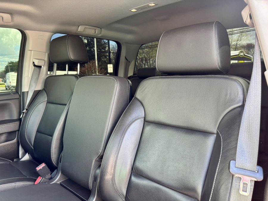 Used 2019 GMC Sierra 2500 SLT w/ Duramax Plus Package AWD/4WD image 15