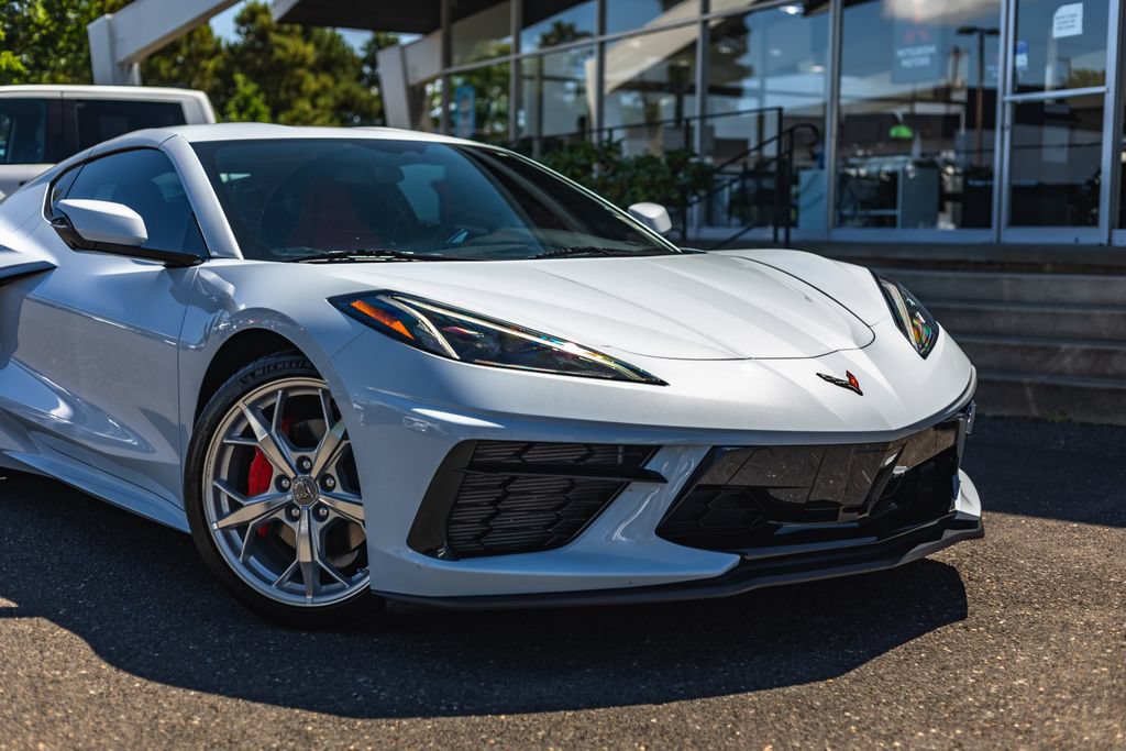 Used 2023 Chevrolet Corvette Stingray Coupe w/ 1LT RWD image 3