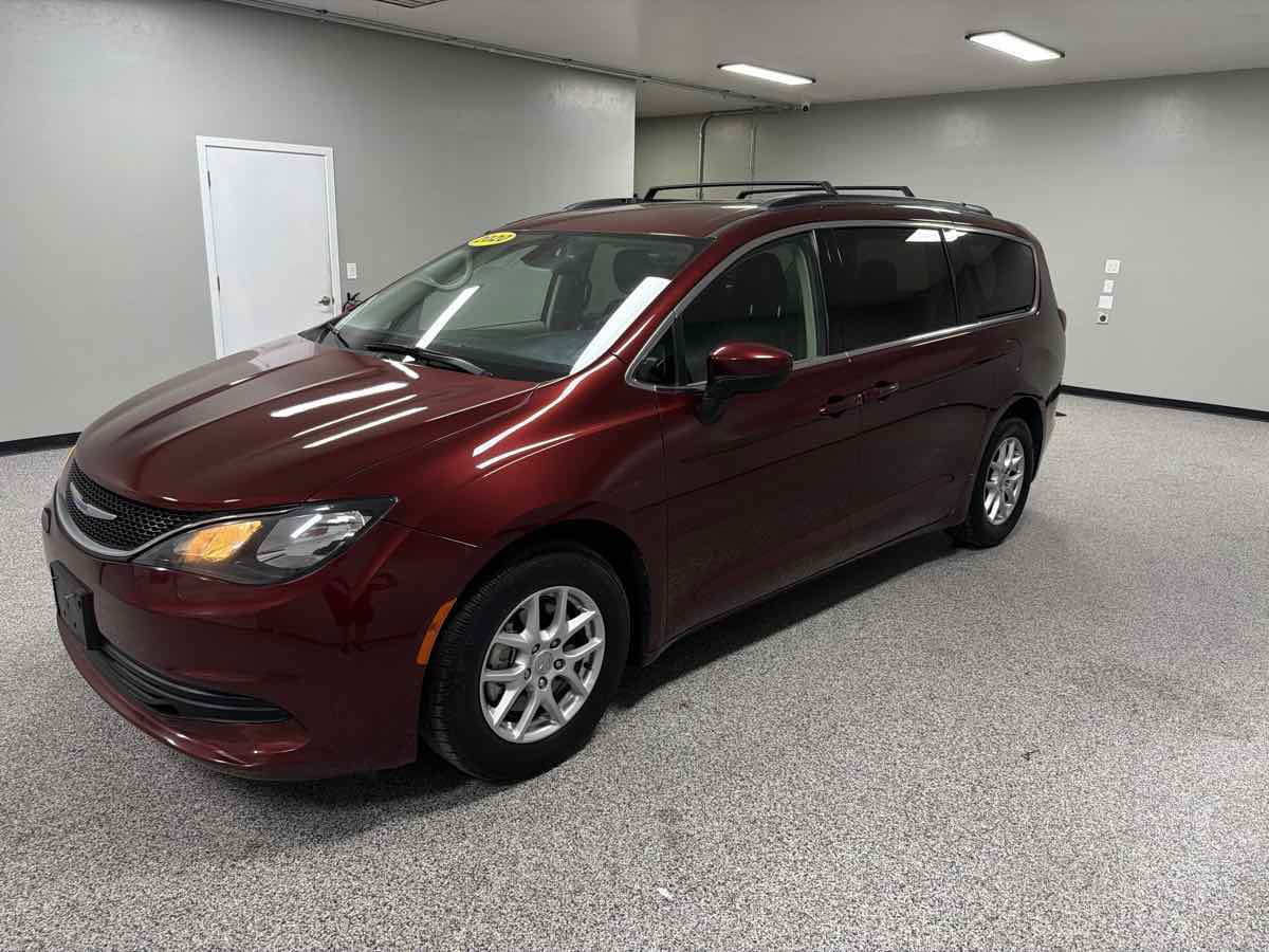 Used 2020 Chrysler Voyager Lxi FWD image 7