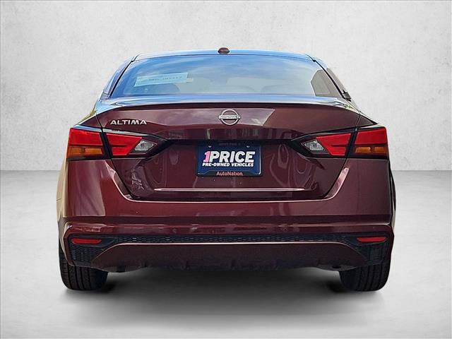 Used 2025 Nissan Altima 2.5 SV FWD image 7