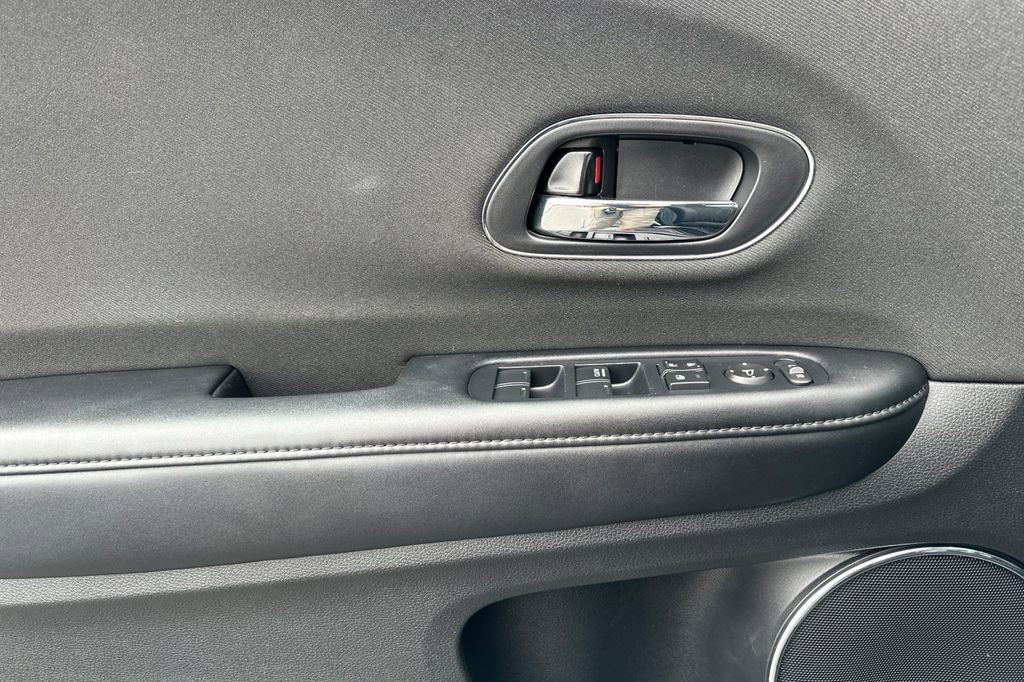 Used 2022 Honda HR-V EX image 11