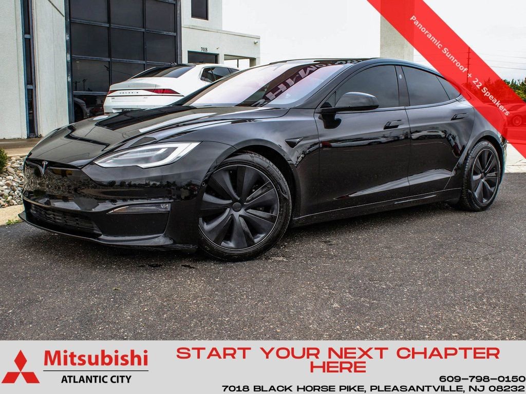 Used 2021 Tesla Model S Plaid image 1