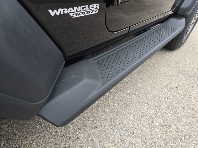 Used 2020 Jeep Wrangler Sport AWD/4WD image 18