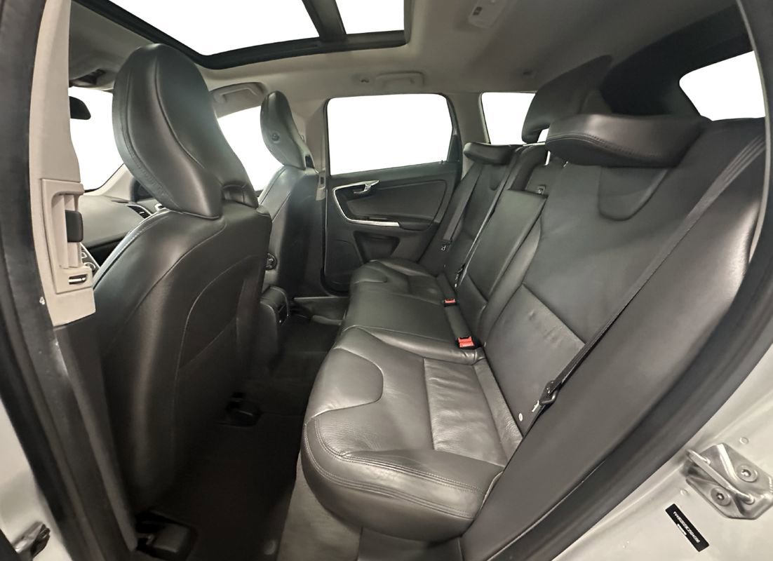 Used 2014 Volvo XC60 T6 image 13