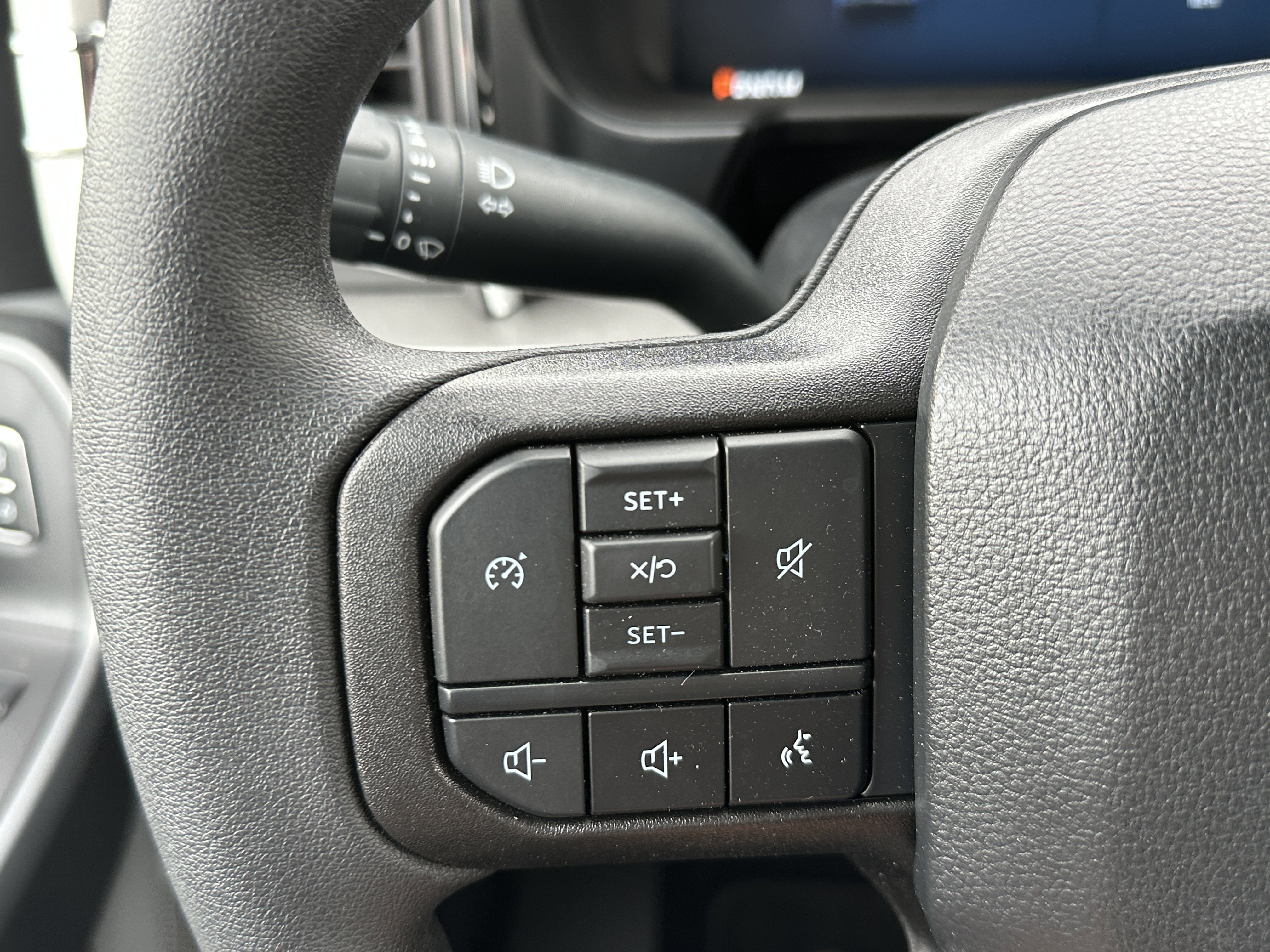 Used 2024 Ford F250 XLT w/ Black Appearance Package image 27