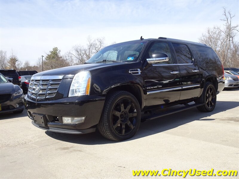 Used 2012 Cadillac Escalade ESV Luxury AWD/4WD image 3