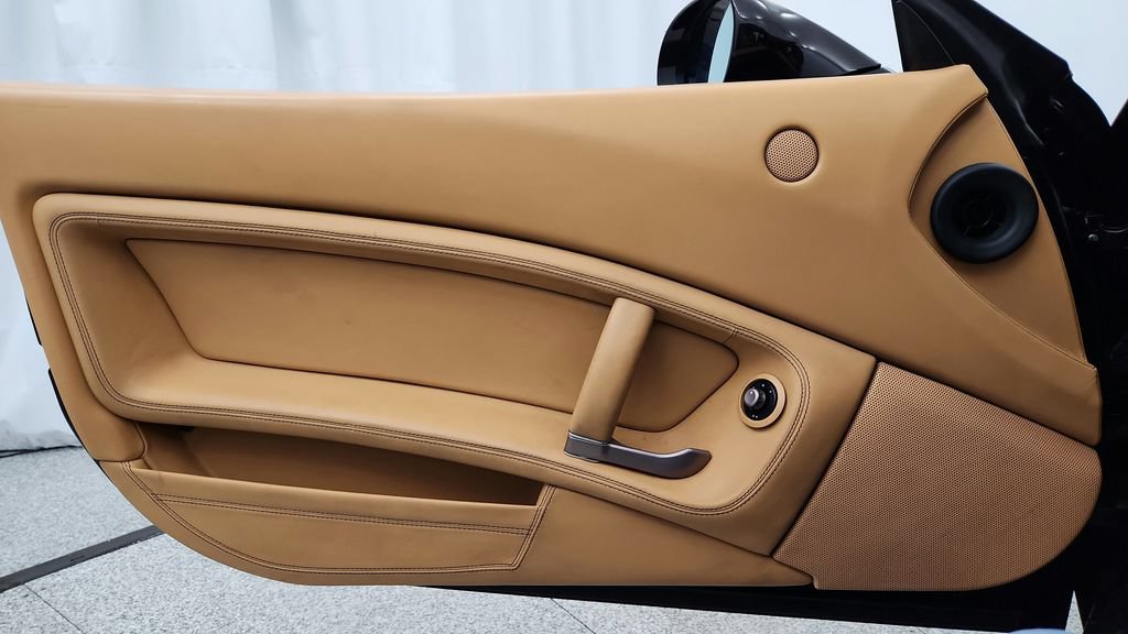 Used 2012 Ferrari California RWD image 19