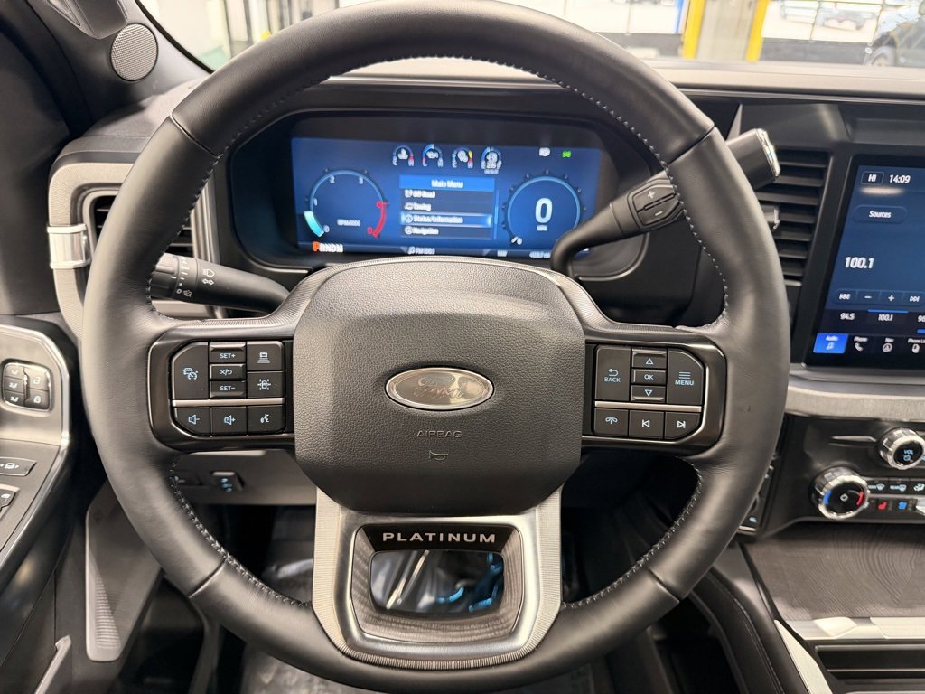 Used 2025 Ford F450 Platinum w/ FX4 Off-Road Package image 38