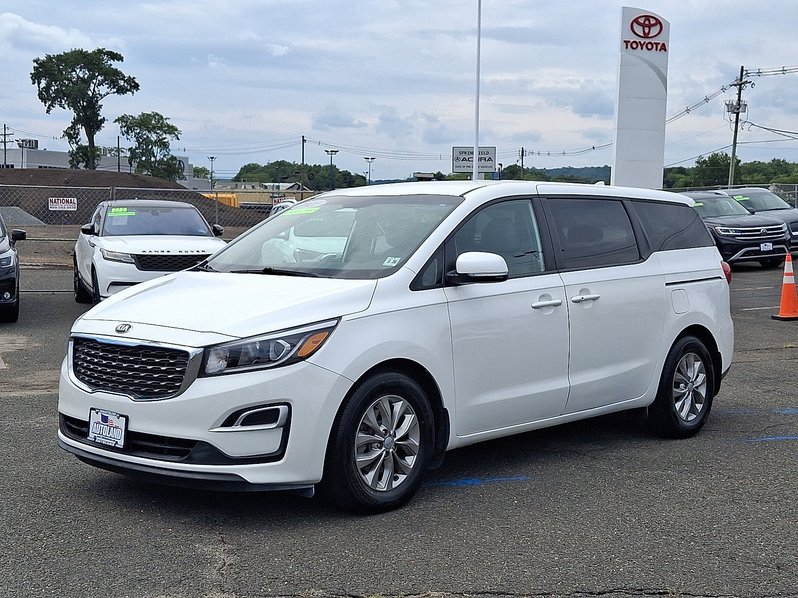 Used 2021 Kia Sedona LX FWD image 3