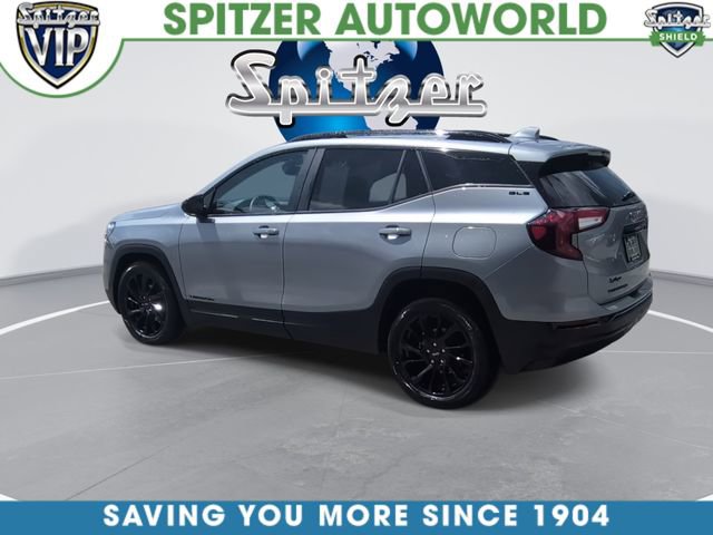 Used 2023 GMC Terrain SLE w/ Driver Convenience Package FWD image 7