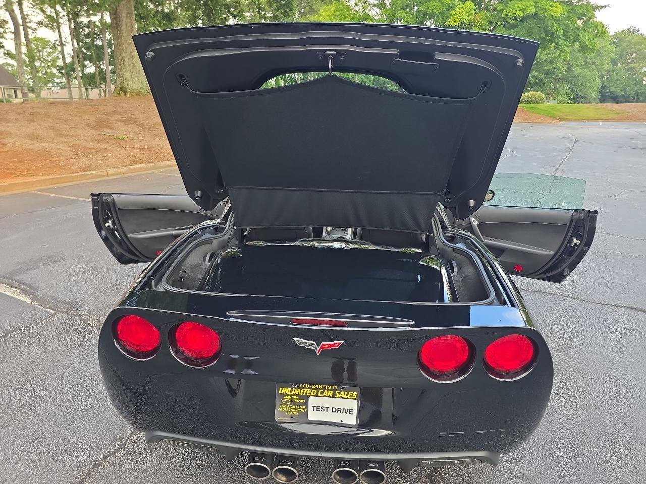 Used 2006 Chevrolet Corvette Coupe w/ Preferred Equipment Group RWD image 28
