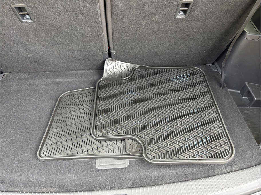 Used 2021 Volkswagen Atlas S image 37