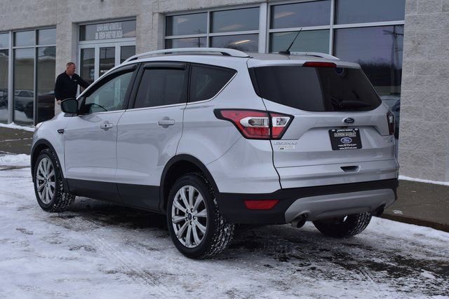 Used 2017 Ford Escape Titanium image 4