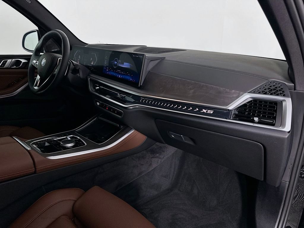 Certified 2024 BMW X5 xDrive40i w/ Premium Package AWD/4WD image 30