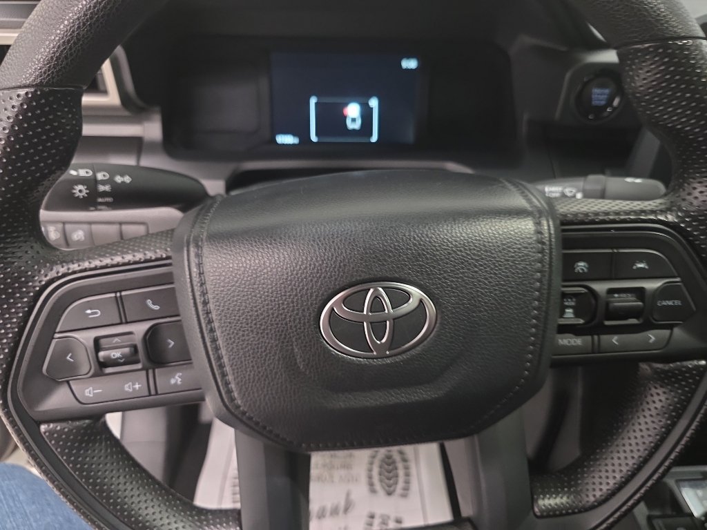 Used 2025 Toyota Tacoma SR AWD/4WD image 23