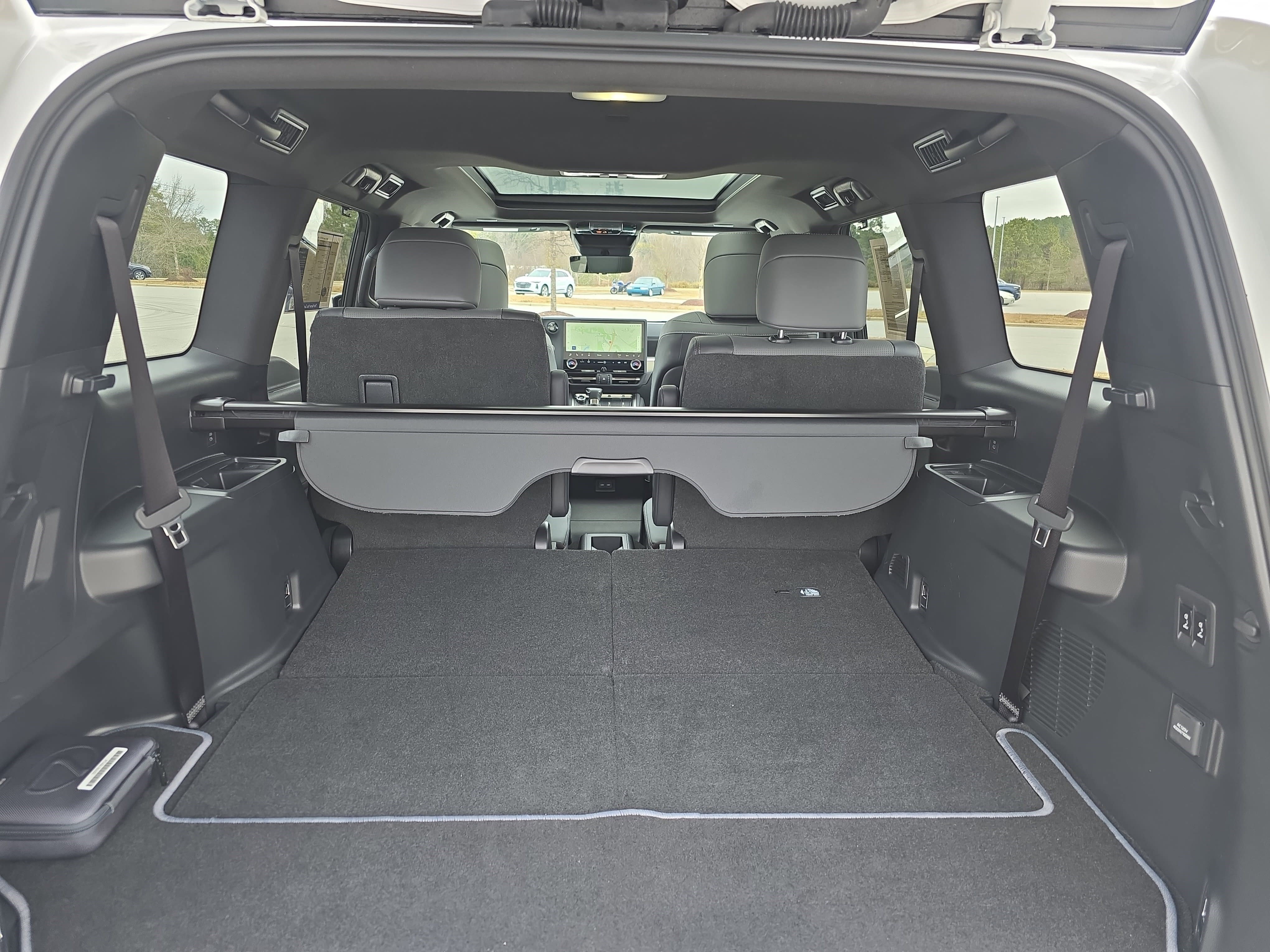Used 2025 Lexus GX 550 image 12