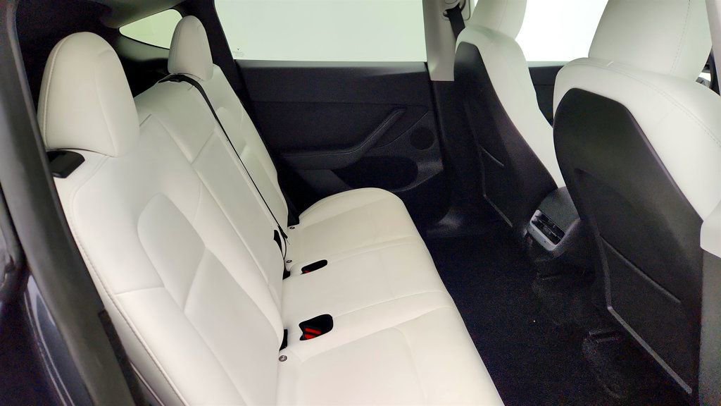 Used 2023 Tesla Model Y Performance image 27