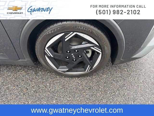 Used 2025 Kia K4 EX image 12