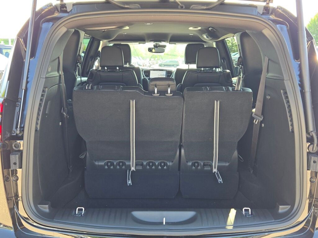 New 2026 Chrysler Pacifica Select image 15