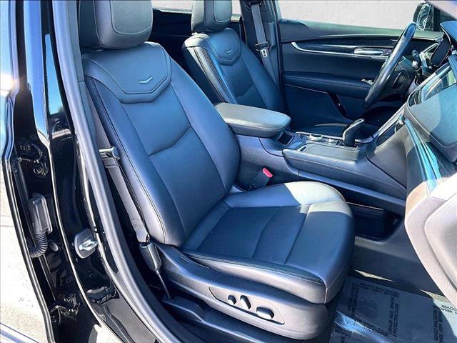 Used 2022 Cadillac XT5 Premium Luxury image 9