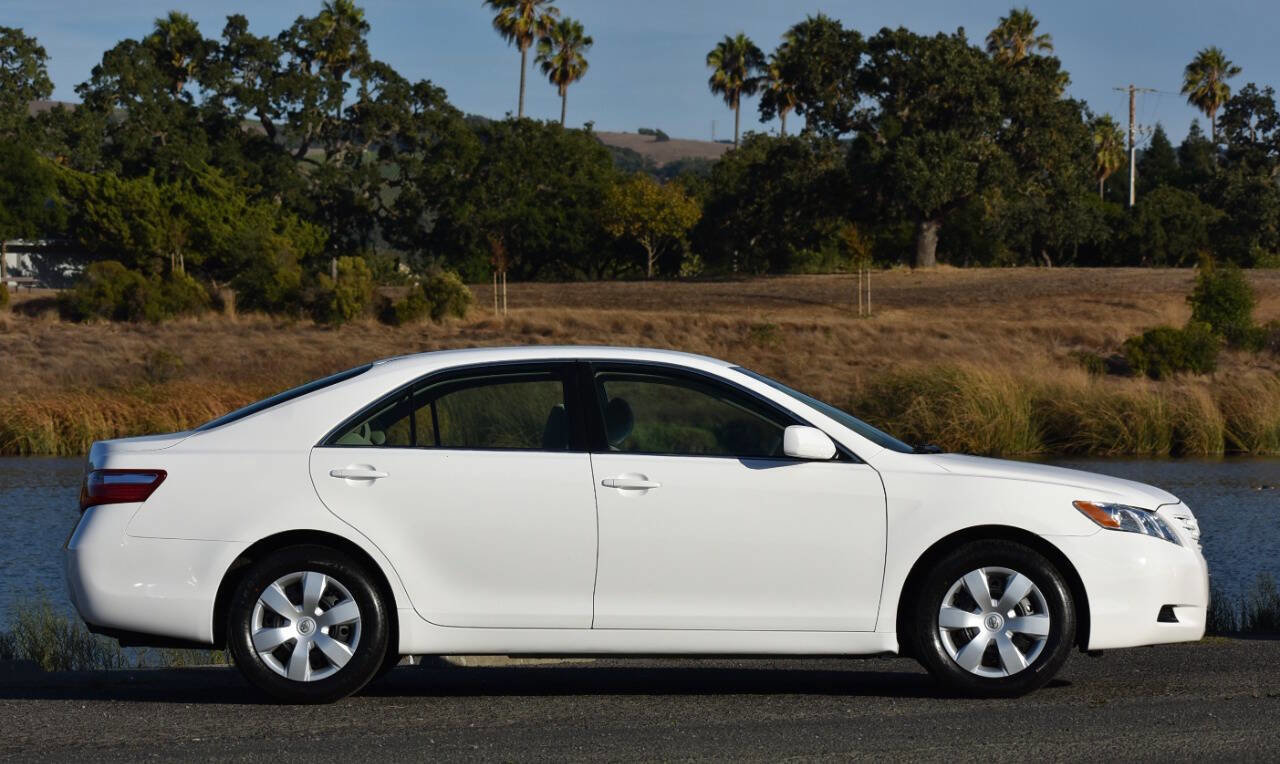 Used 2007 Toyota Camry LE image 15