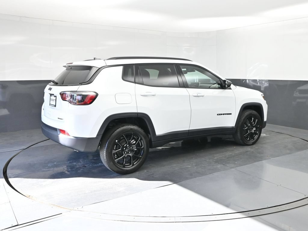 New 2026 Jeep Compass Latitude AWD/4WD image 15