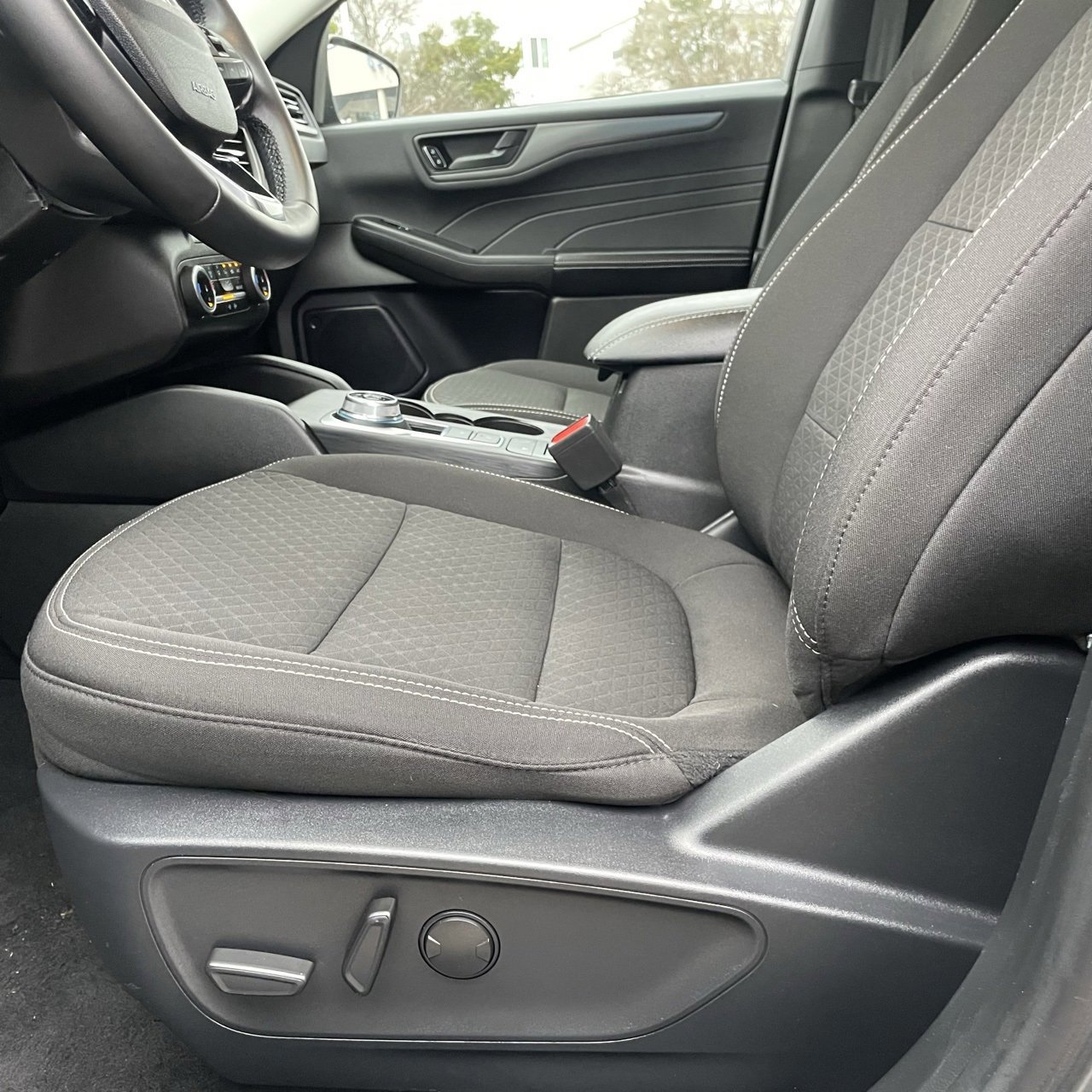 Used 2024 Ford Escape Active image 27