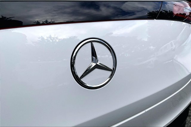 Certified 2024 Mercedes-Benz GLC 300 4MATIC w/ AMG Line image 28
