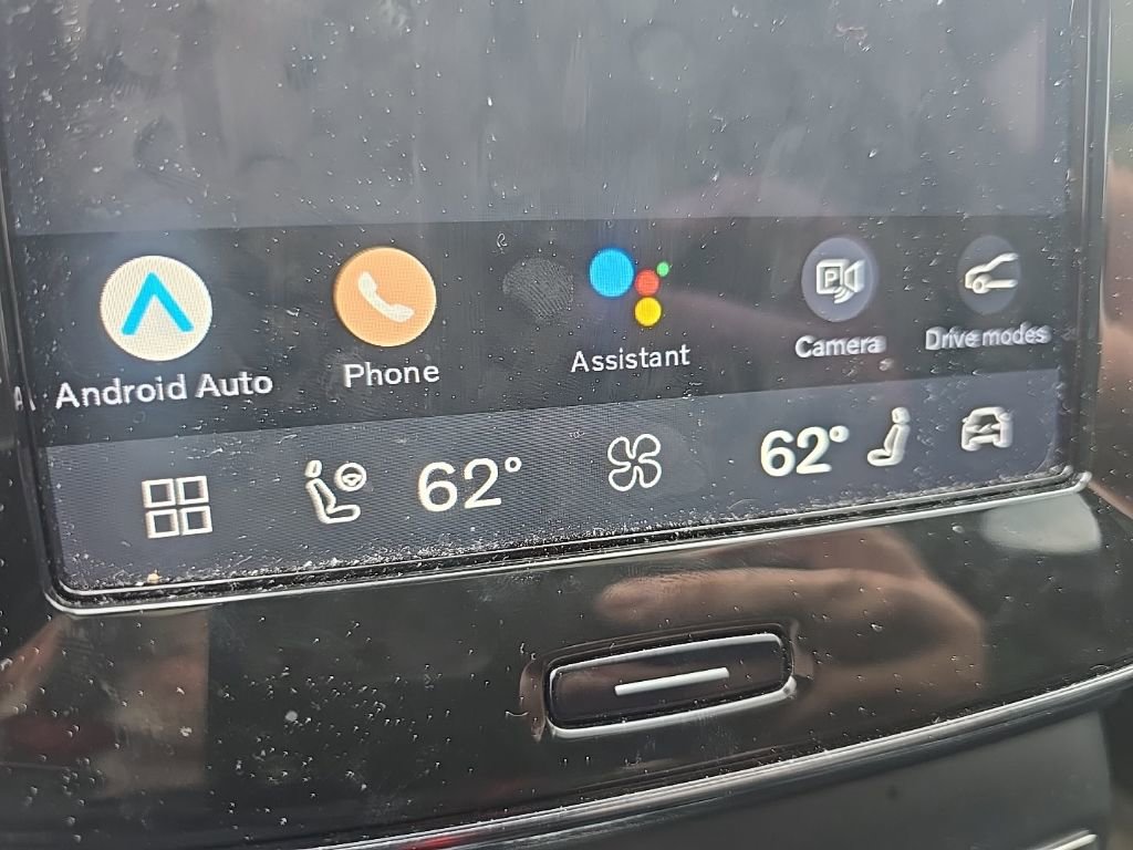 Used 2023 Volvo XC40 B5 Plus w/ Driver Assist Package image 17