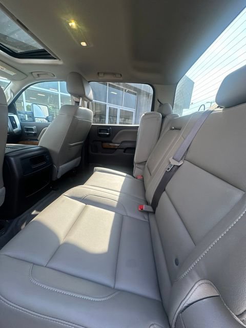 Used 2019 GMC Sierra 2500 SLT w/ Duramax Plus Package AWD/4WD image 40