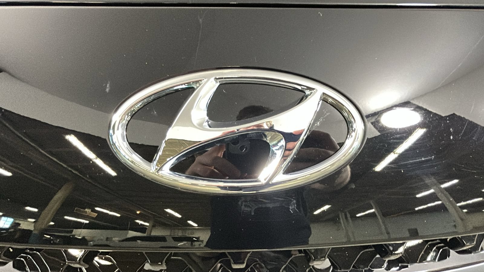 Used 2023 Hyundai Kona Limited AWD/4WD image 10