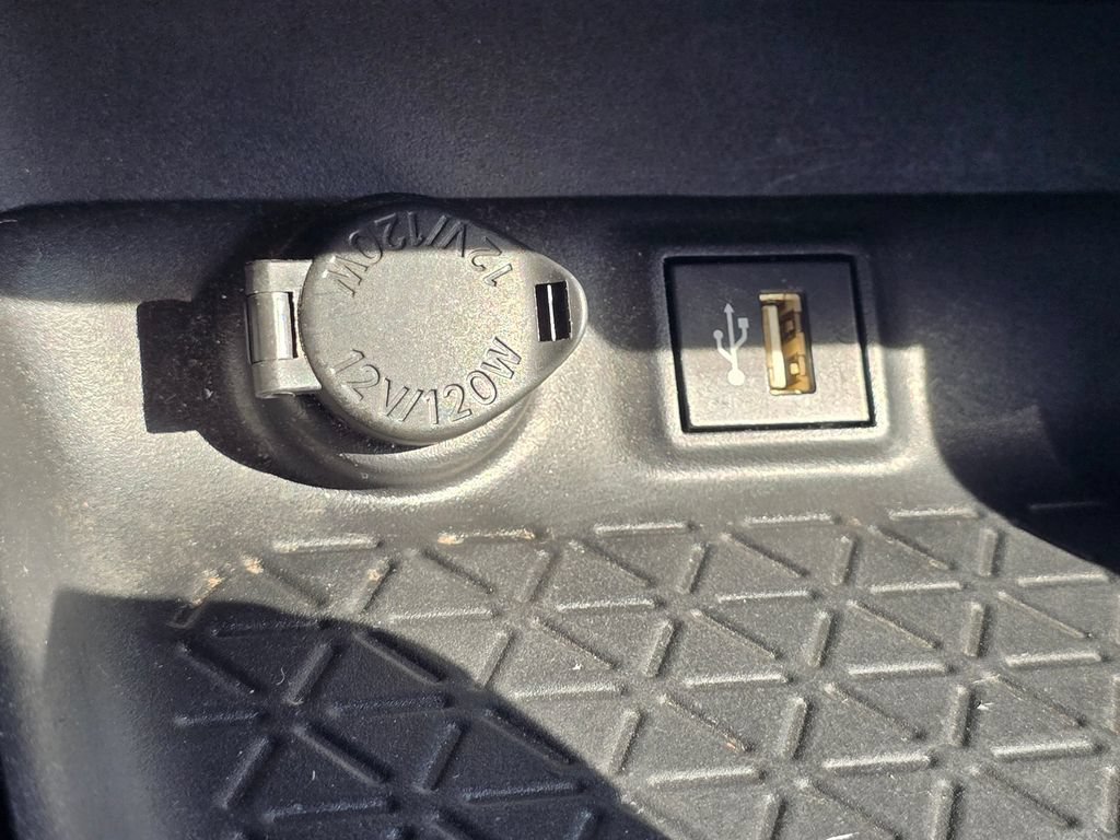 Certified 2024 Toyota RAV4 LE AWD/4WD image 29