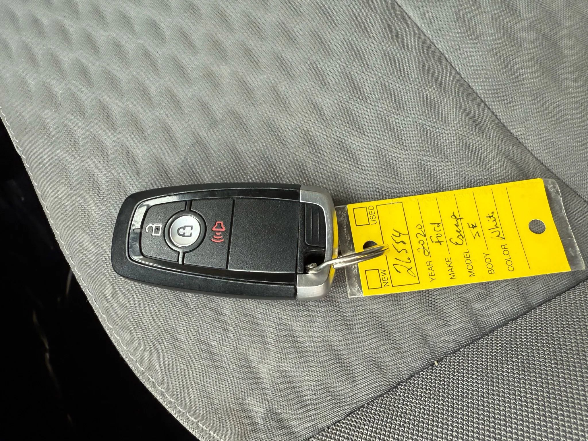 Used 2020 Ford Escape SE image 28