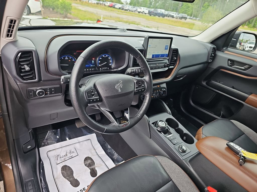 Used 2022 Ford Bronco Sport Outer Banks w/ Tech Package AWD/4WD image 21