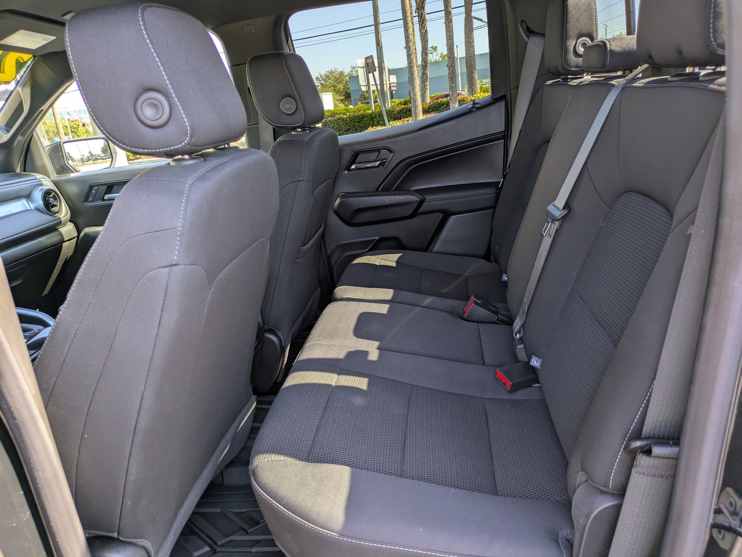 Used 2023 Chevrolet Colorado LT w/ LT Convenience Package II image 11