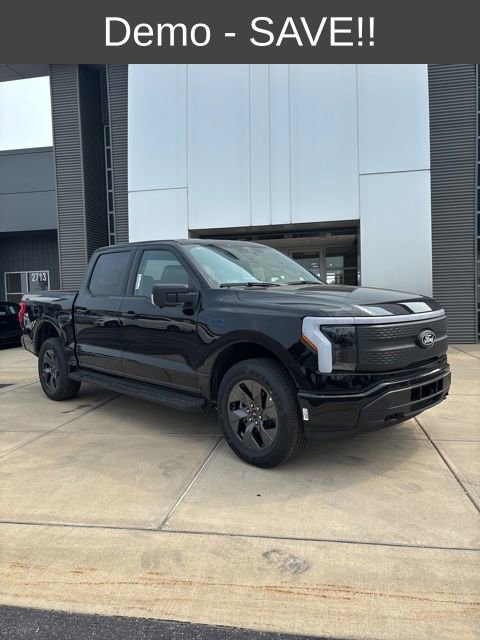 New 2025 Ford F150 Lightning Flash image 3